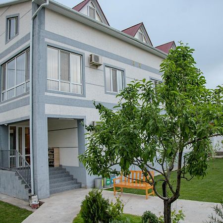 Hotel Good Night Jalal-Abad Kültér fotó