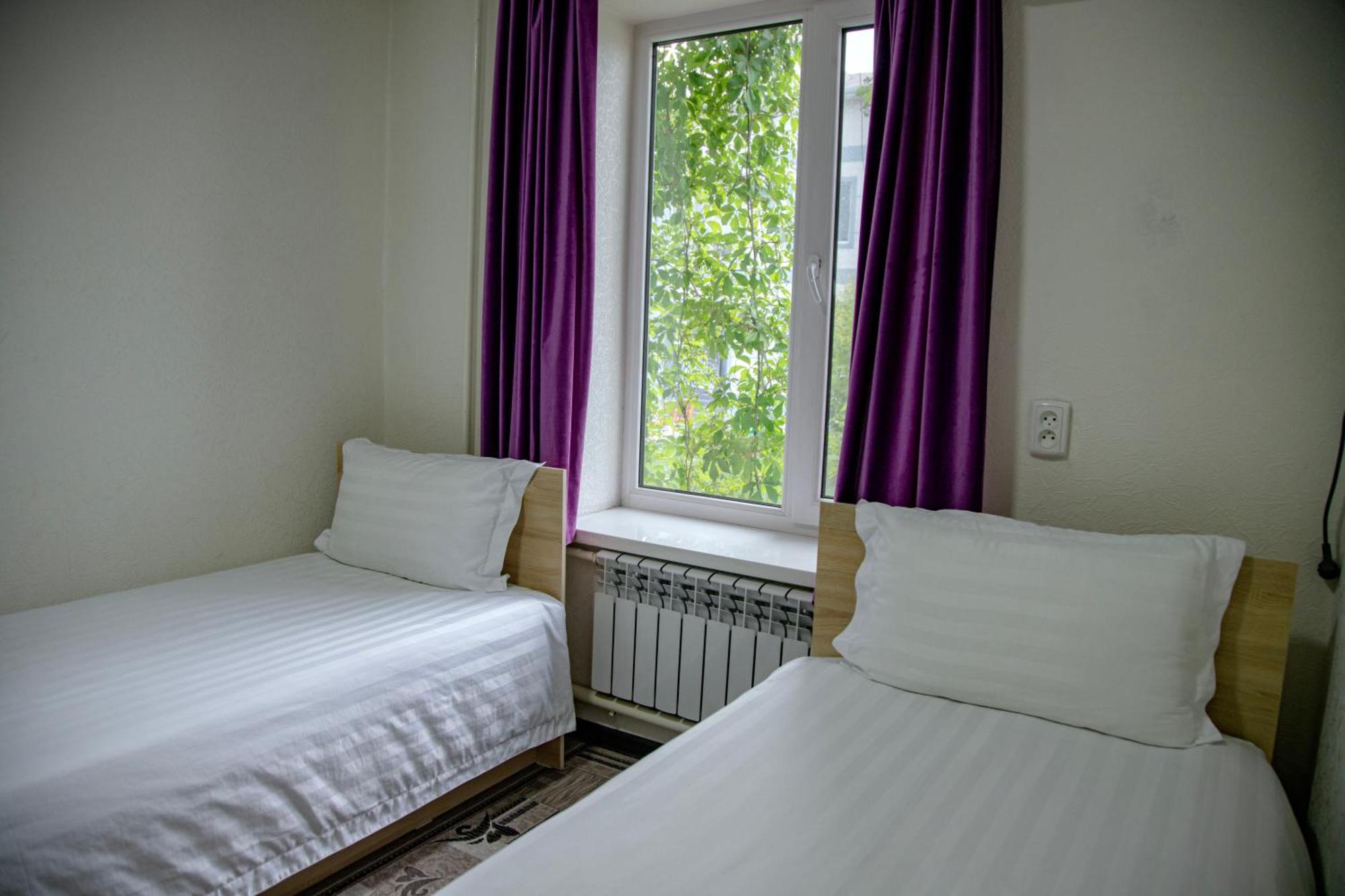 Hotel Good Night Jalal-Abad Kültér fotó